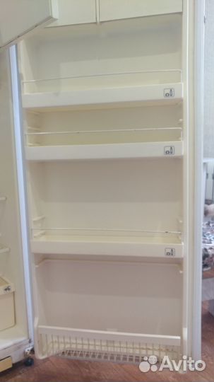 Холодильник бу рабочий