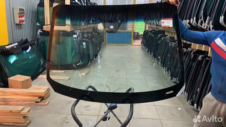 Лобовое стекло Шевроле Каптива / Опель Антара