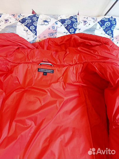 Продам куртку фирмы tommy hilfiger.размер на 48