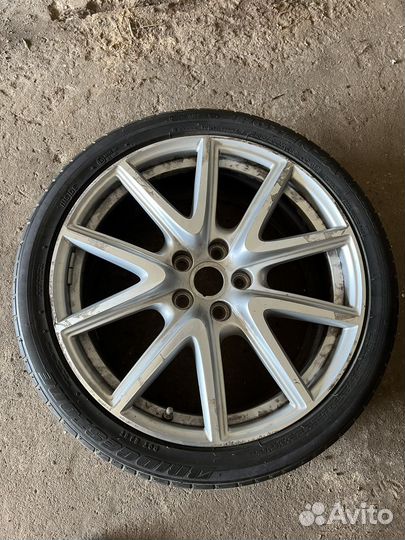 Диск Aston Martin