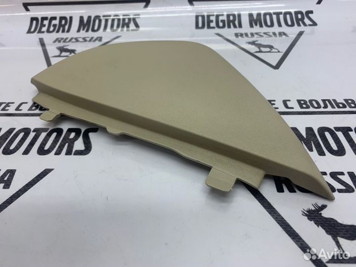 Накладка на торпедо левая Volvo S80 V70 XC70 08-15