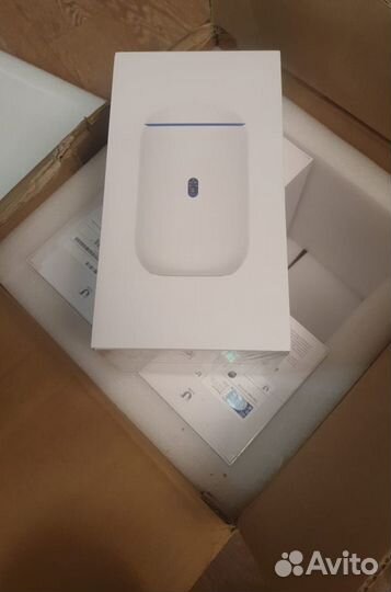 Маршрутизатор UniFi Dream Router