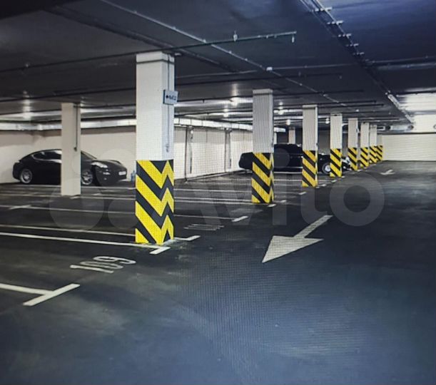 Машиноместо, 15 м²