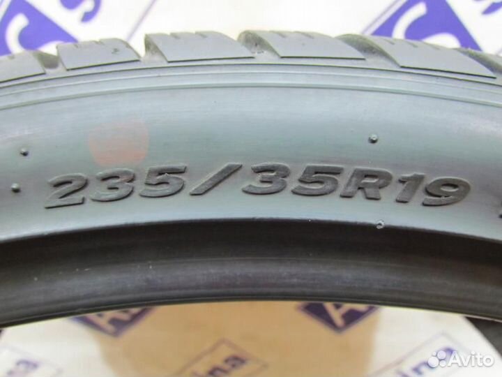 Hankook Winter I'Cept Evo2 W320 235/35 R19 89H