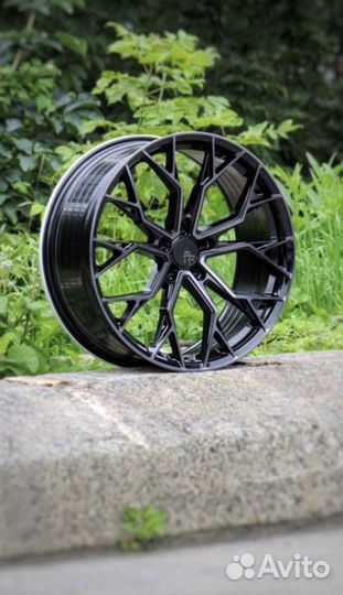 Диск Sakura Wheels YA5640 10,5х21 5/112 et43 66,6