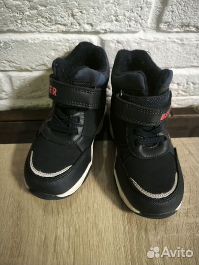 Ботинки демисезонные для мальчика 24