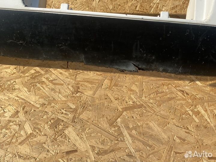 Бампер задний Toyota carina AT191