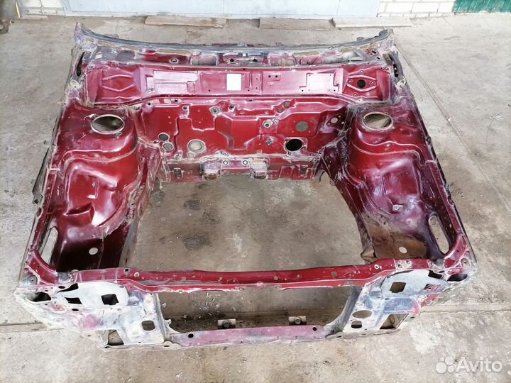 Передняя часть кузова Mazda 626 (GC) 1983-1987