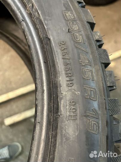 Michelin X-Ice North 3 235/45 R19