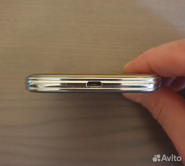 Беспроводная зарядка Samsung