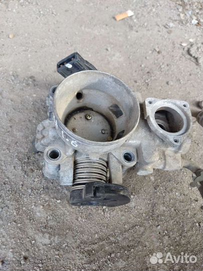 Дросельная заслонка Mitsubishi carisma