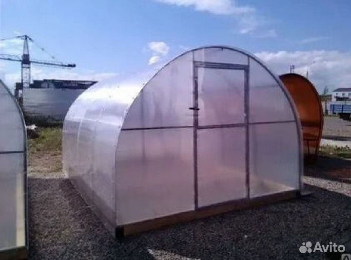 Теплицы крепкие