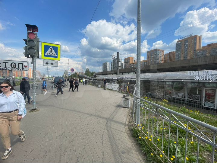 Супер трафик у метро Девяткино (Мурино) 30 м²