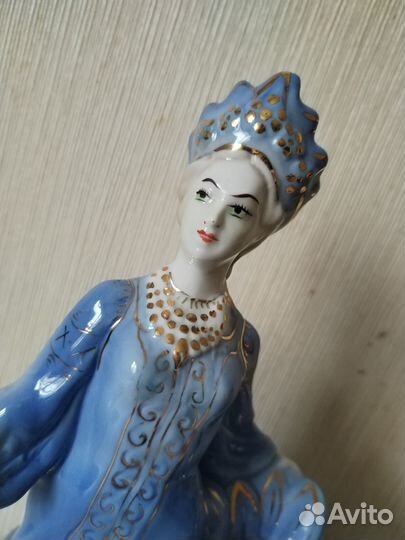 Хозяйка медной горы гжель