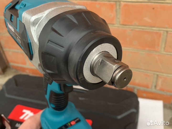 Аккумуляторный Гайковерт Makita 1300нм