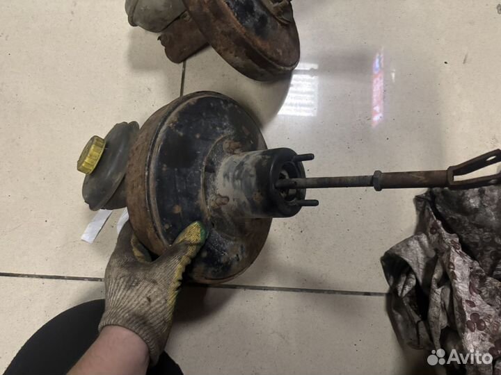 Усилитель тормозов для Audi 80 B3 1986-1991