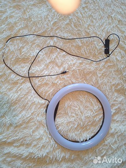 Кольцевая лампа