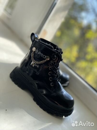 Ботинки для девочки 28