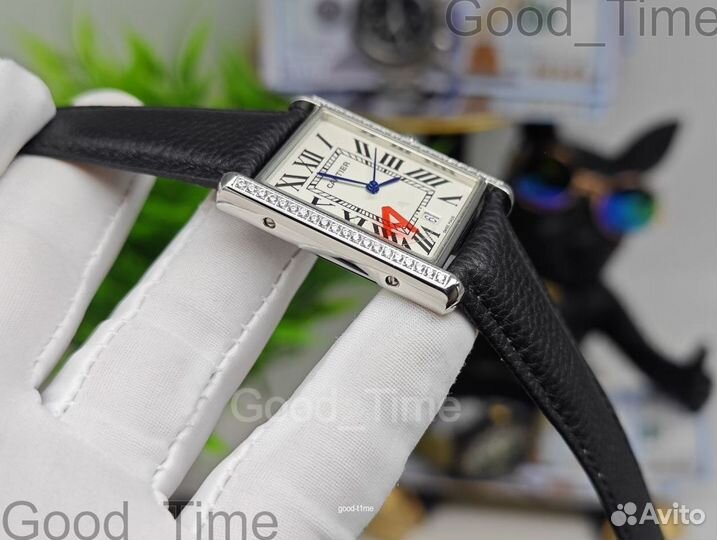 Мужские кварцевые часы Cartier