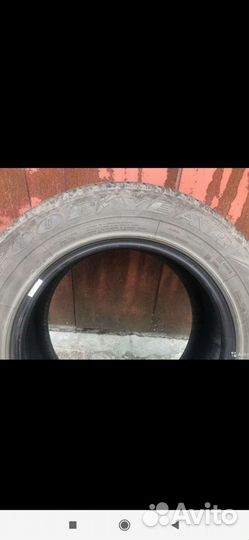 Goodyear Wrangler HP All Weather 235/65 R17 104