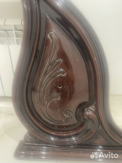 Настенное зеркало