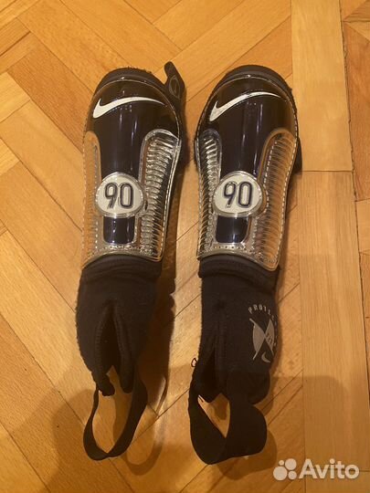 Щитки футбольные детские