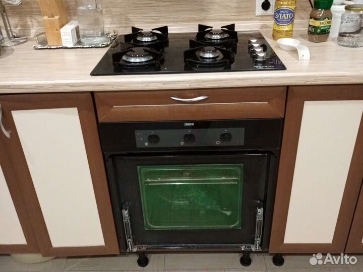 Духовной шкаф;газовая панель