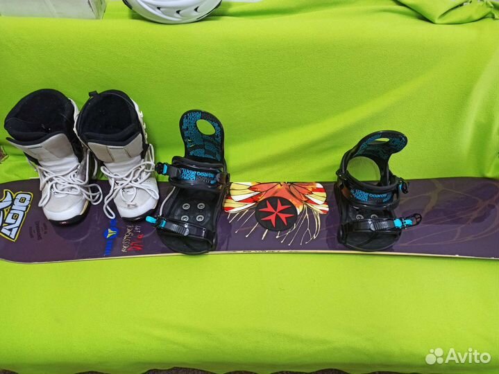 Сноуборд + крепления + ботинки комплект