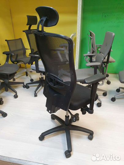 Компьютерные кресла Interstuhl