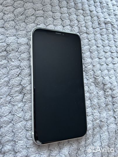 iPhone xr 64gb белый