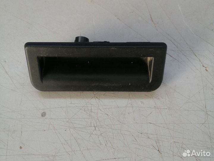 Кнопка открывания багажника vw taos