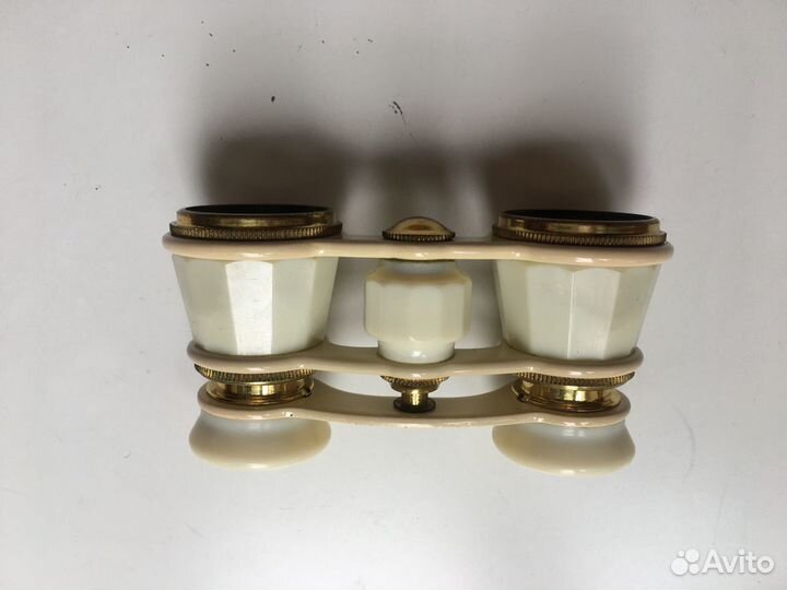 Бинокль театральный