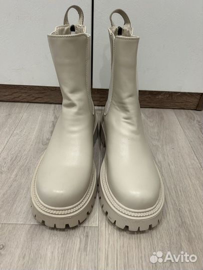 Демисезонные полусапоги 38 размер