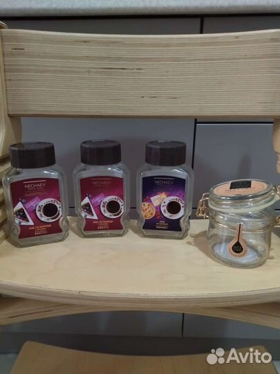 Банки из-под кофе, пакетом