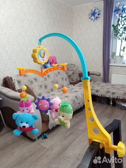 Музакальный мобиль в кроватку