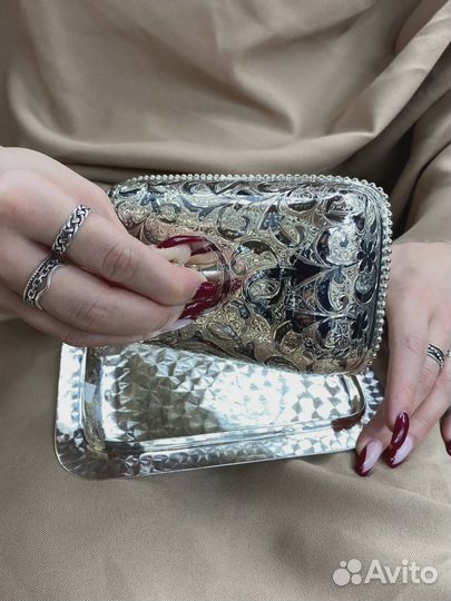 Маслёнка из серебра