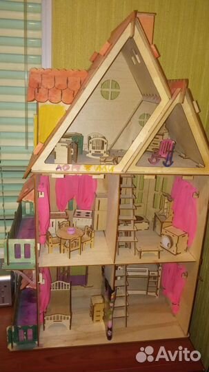Домик кукольный