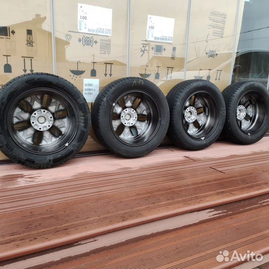 Kumho PorTran KC53 235/55 R18 104H