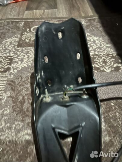 Задние крыло