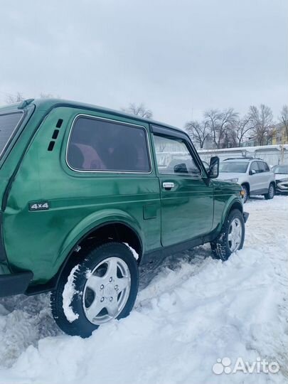 LADA 4x4 (Нива) 1.7 МТ, 2005, 146 000 км