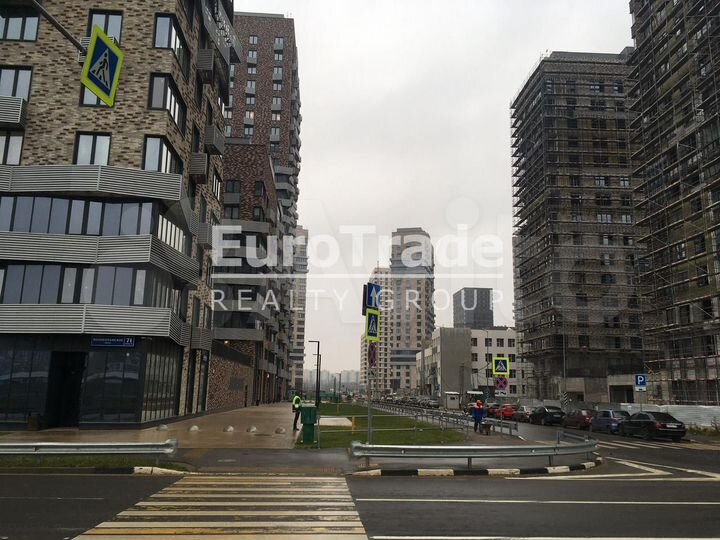 Сдам торговое помещение, 241 м²