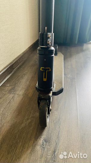 Трюковой самокат tech team duker 101