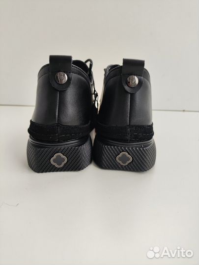 Полуботинки женские 39р натур кожа Francesco Donni