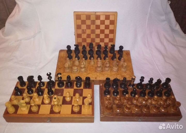 Часы,билеты,ключ,ножи,фонарик,инструмент,игры-ссср