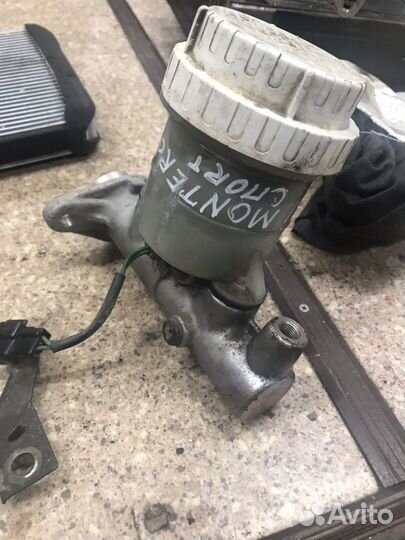 Тормозной цилиндр Мицубиси Паджеро Спорт. 1998-200