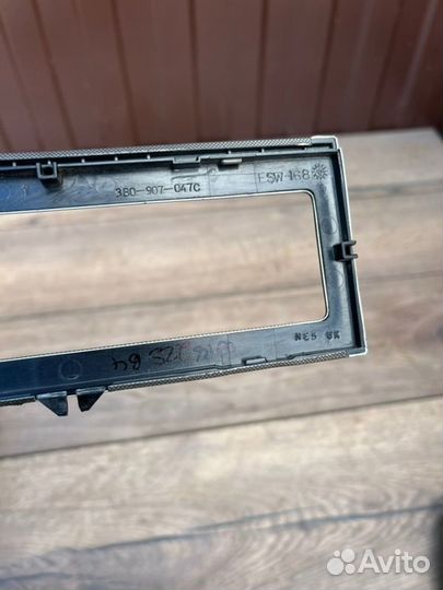 Рамка магнитолы Volkswagen Passat B5 1.8 AVF 2001