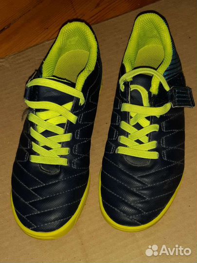 Кроссовки для футбола