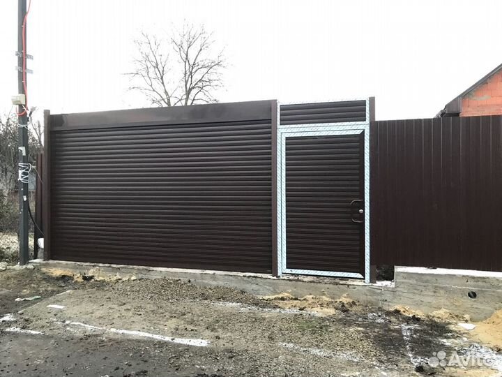 Рулонные ворота из прочного профиля с пультом