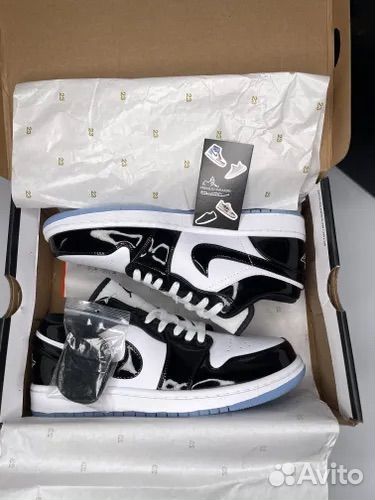 Nike Air Jordan 1 Low SE Concord Panda