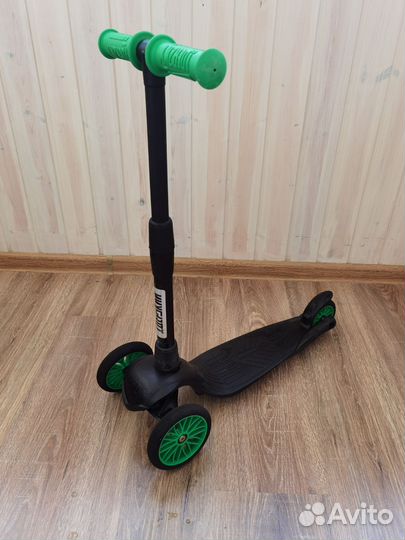 Самокат детский трехколесный